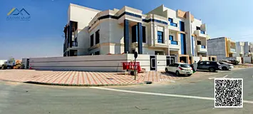 Freehold corner villa on two streets with all fees included and high privacy