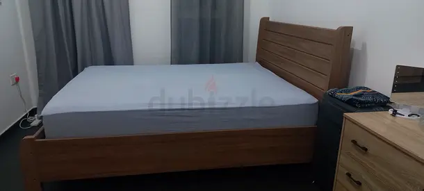 Nazario Queen Bed - 160×200