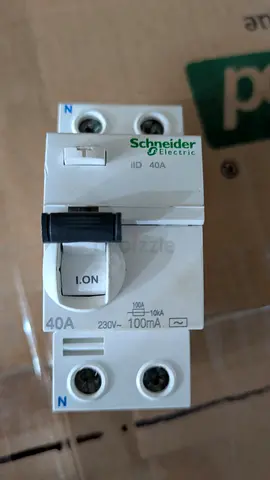 Schneider Electric 40A Earth leakage Circuit Breaker for Sale