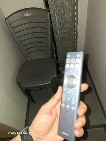 Universal Remote Control for Seamless Entertainment Switching