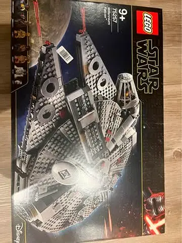 BARGAIN BRAND NEW LEGO 75257 STAR WARS MILLENNIUM FALCON