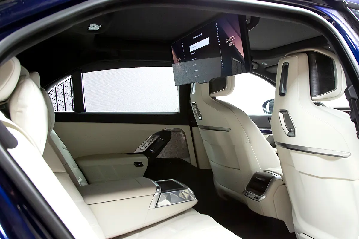 BMW 7-Series 2024