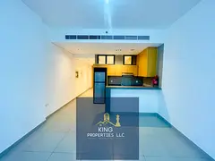 A partition studio is available for rent in Al Mamsha