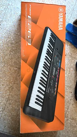 Yamaha PSR E263 Keyboard
