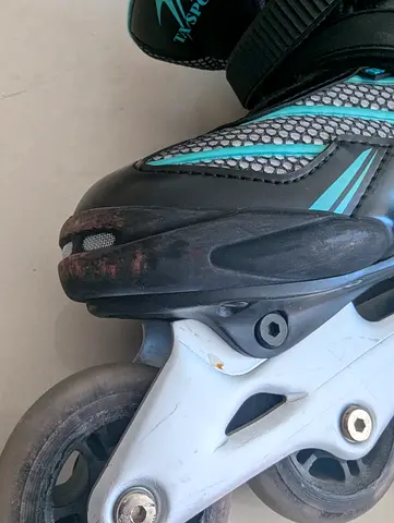 Adjustable inline skate for kids size 36 to 38