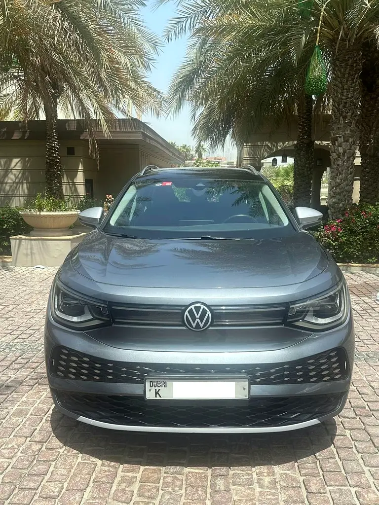 Volkswagen ID.6 2021 — photo 1 of 11