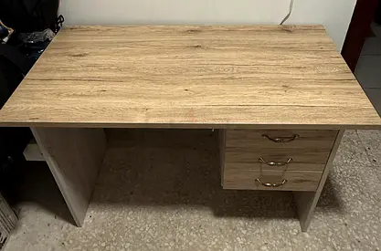 Simple and Functional Study Table