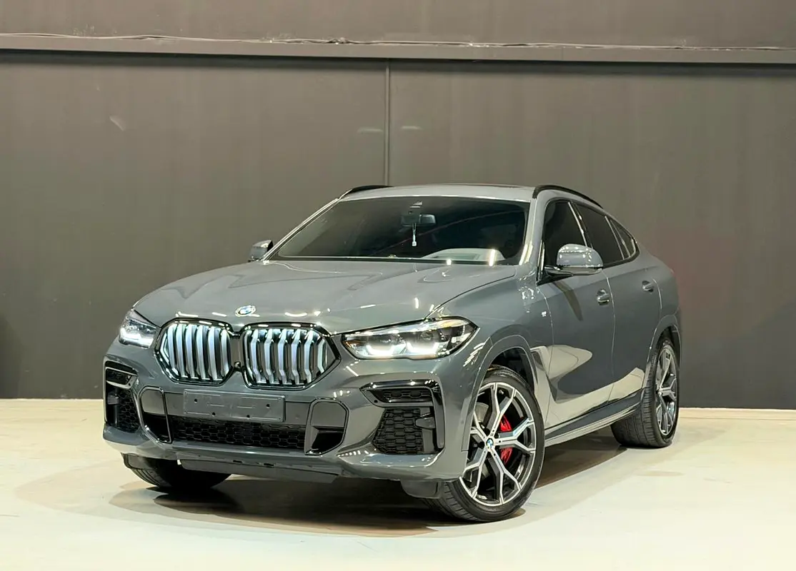 xDrive40i M Sport