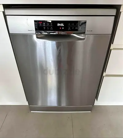Bosch series 6 Dishwasher almost New Condition