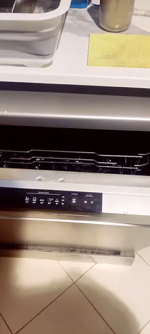 Gorenje Sleek Dishwasher - Efficient Cleaning for Your Kitchen