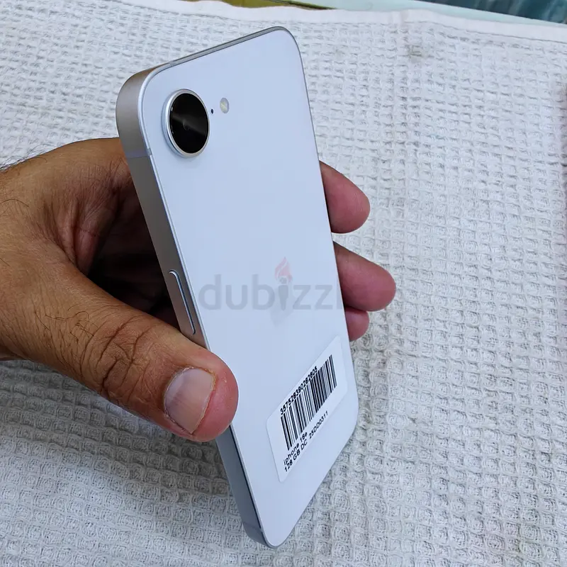 Iphone 16 E 128 gb TRA65073404732035111