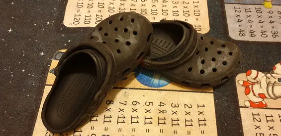 Crocs size M6 W8 (38-39EU)
