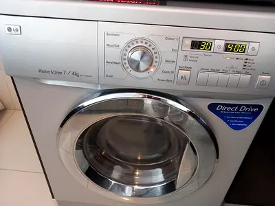 Lg direct drive 7kg washer 4kg dryer combo 2in1 silver colour