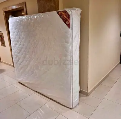 180x200cm king size mattress with memory foam. Same day delivery available