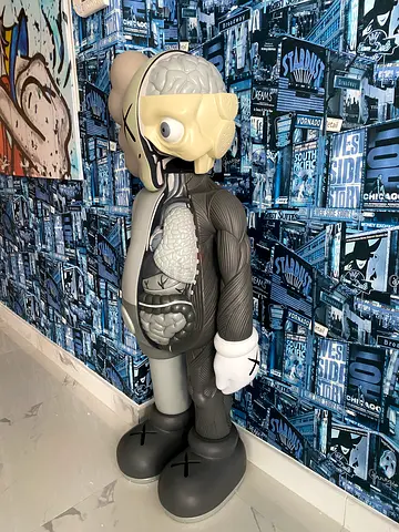 KAWS REPLICA 135 CM