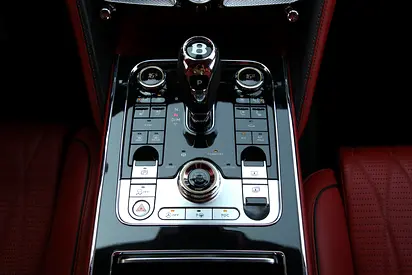 2020 Bentley FLYING SPUR 缩略图 16