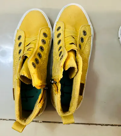 Stylish Yellow High-Top Sneakers