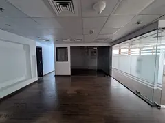 VACANT | OFFICE | PRIME LOCATION/READY TO MOVIE