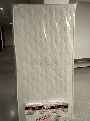 Single mattress 90x190cm. All times delivery available