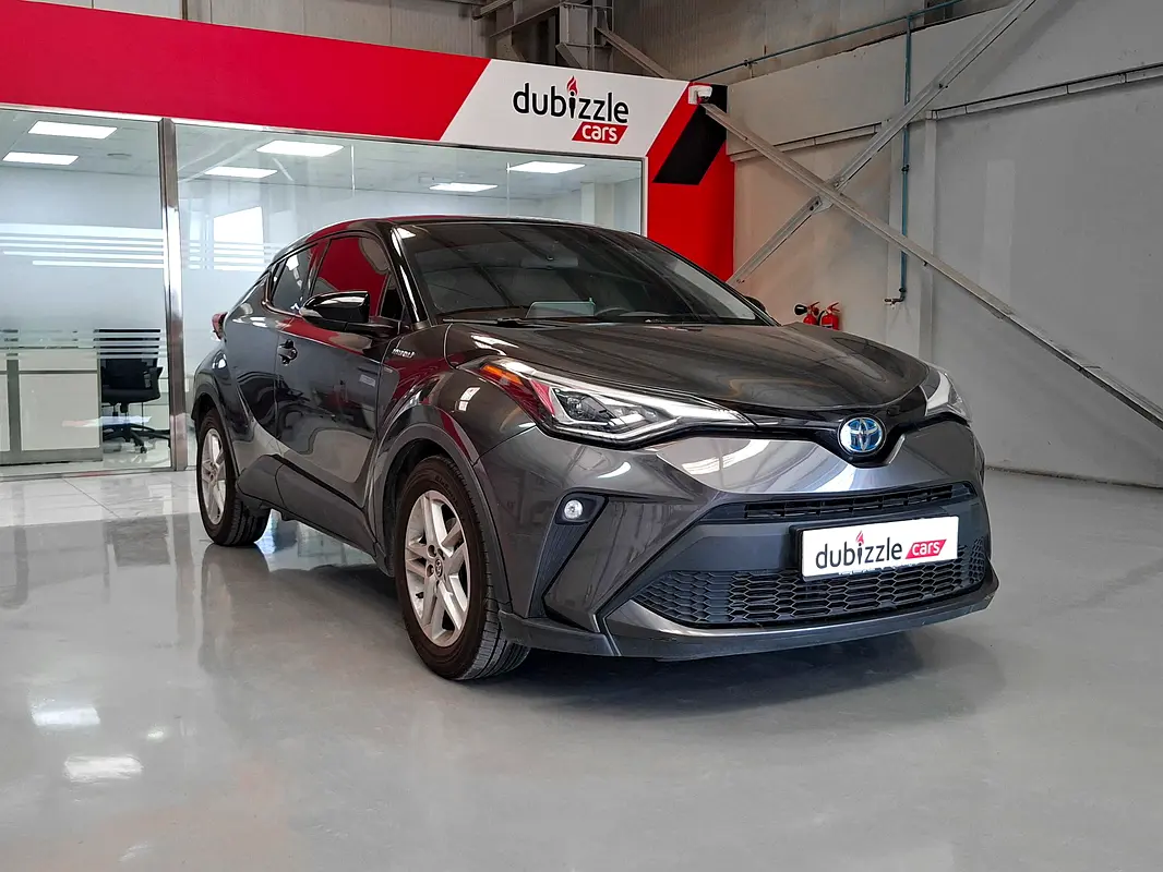 Toyota C-HR 2023 — photo 1 of 15