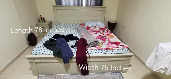 Elegant King Size Bed and Wide Wardrobe. One-person used.