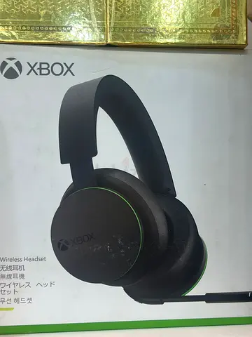 Xbox Wireless Headset - Immerse Yourself in Gaming Sound