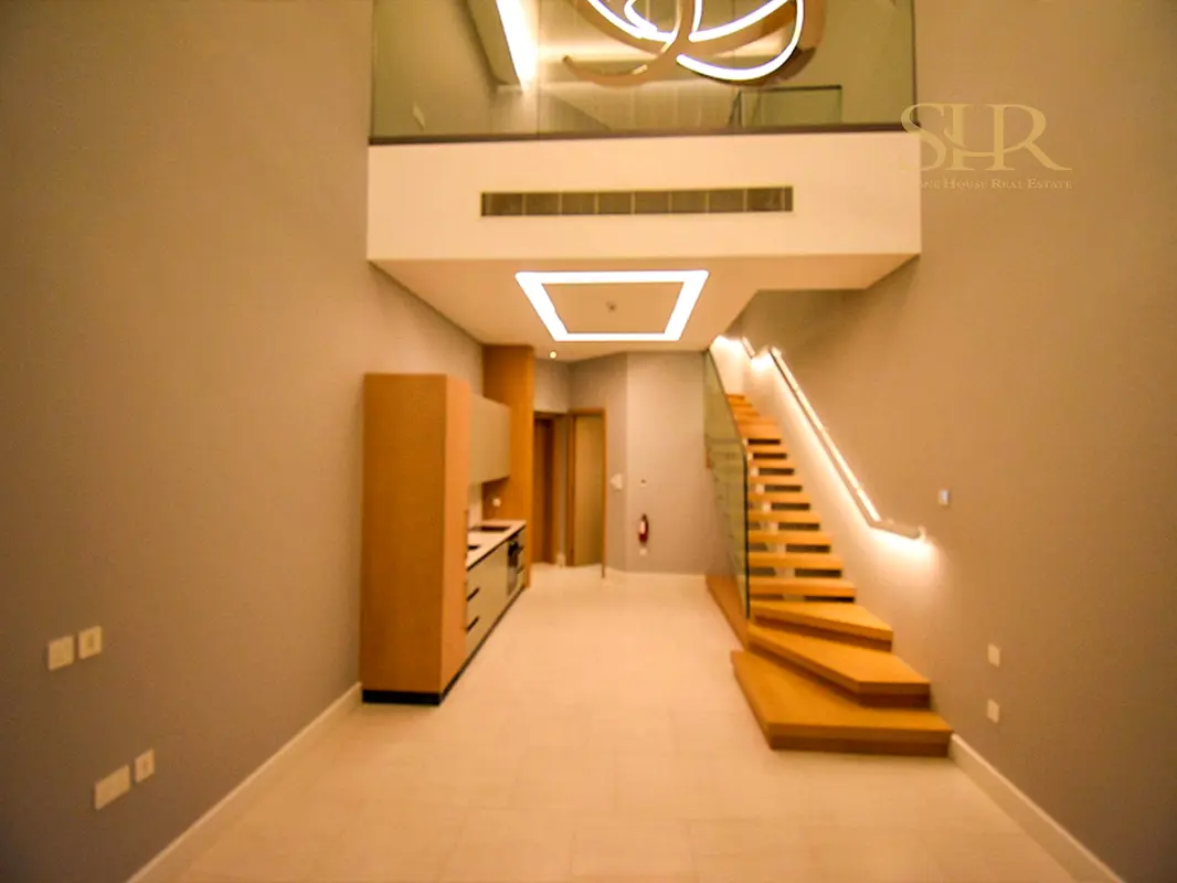 Spacious Loft | Burj View | Multiple Cheques