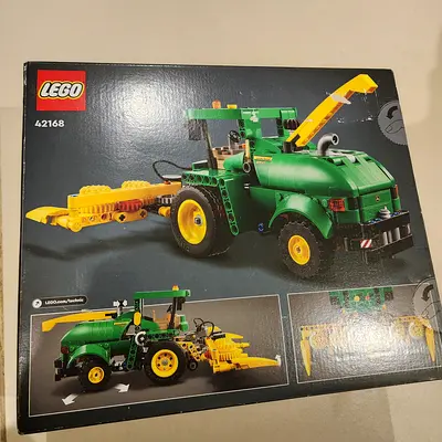 Lego set packed