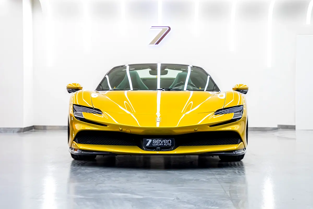 Ferrari SF90 Spider 2023 — photo 1 of 17