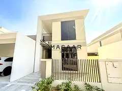 Huge Plot | Upgraded | VacantSoon | Closed Kitchen