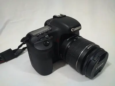 Canon EOS 7D DSLR CAMERA