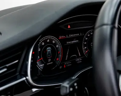 صورة مصغرة 12 لـ 2021 AUDI Q8