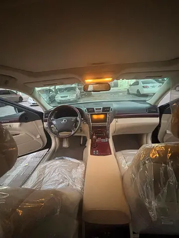صورة 15 لـ 2009 Lexus LS-SERIES