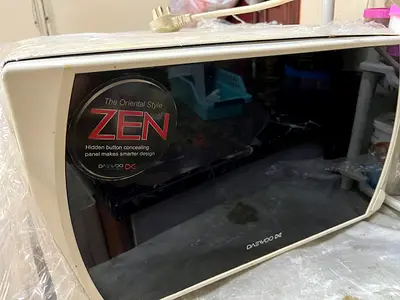 Daewoo ZEN Microwave - Compact  Efficient