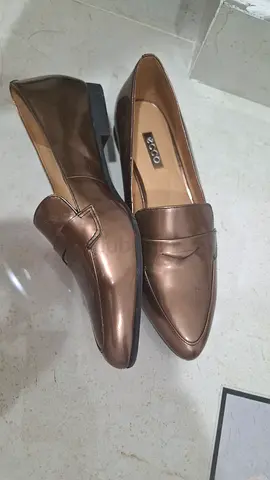 Ecco 37 EUR  (new)