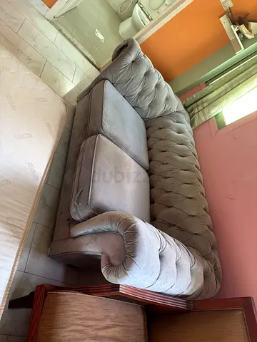 Comfortable Grey Chesterfield Sofa for Sale