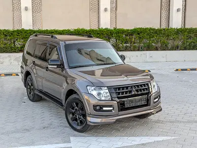 MITSUBISHI PAJERO 2016 GLS MID GCC V6 3.5L IN EXCELLENT CONDITION