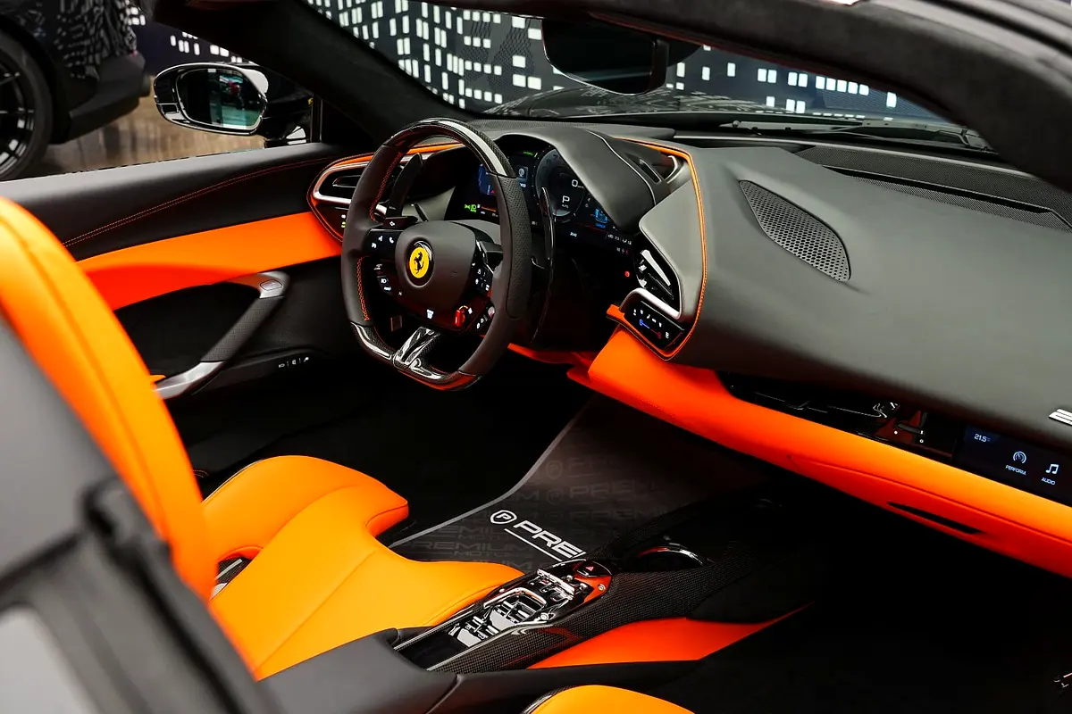 Ferrari 296 GTS 2024