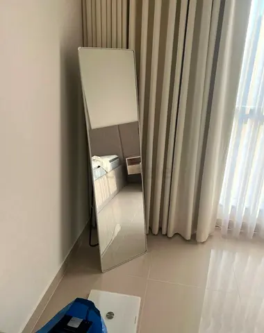 Full-Length Mirror – Perfect for Any Space