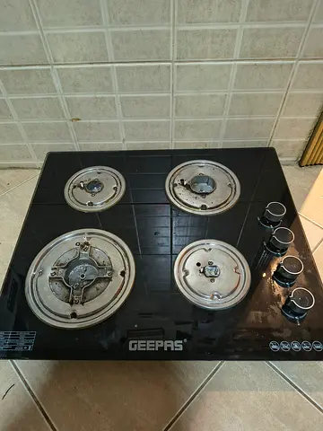 Geepas 4-Burner Built-in Gas Hob - Sleek Black Glass