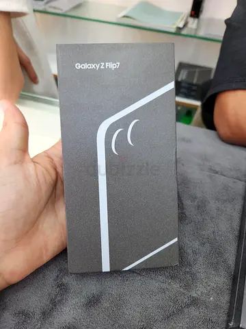 Samsung Galaxy Z Flip 7 256GB Box Packed