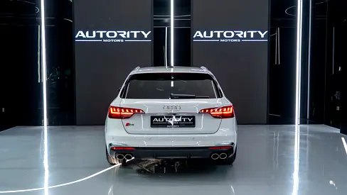 صورة 9 لـ 2021 AUDI RS4