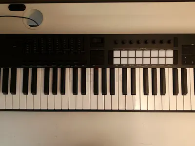 Novation Launchkey MK4 61-Key