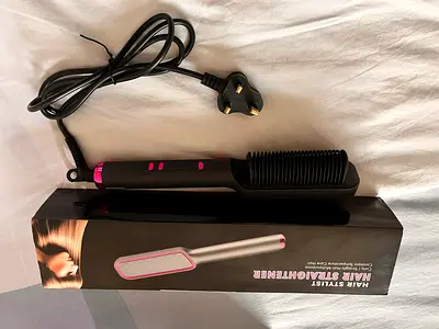 Hair straightener