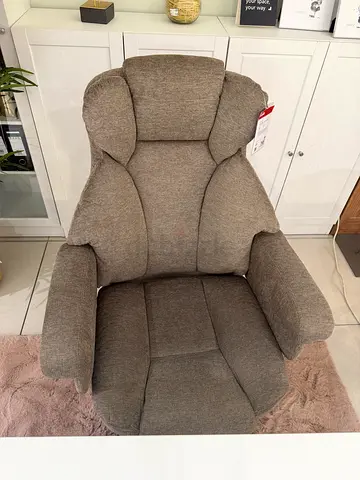 Cozy Modern Recliner Chair for Ultimate Comfort
