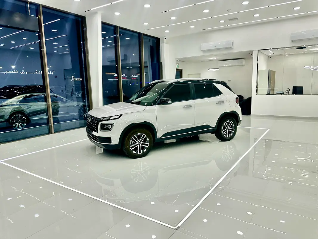 Hyundai Venue 2024 — photo 1 of 20