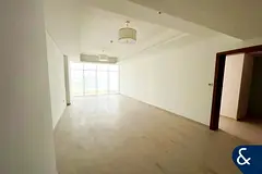 Sea View | Modern Design | Vacant on Transfer