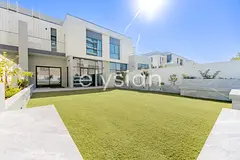 Single Row | VOT | Large Plot in East