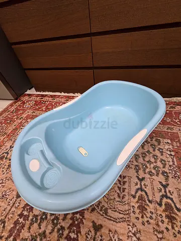 Baby bathtub