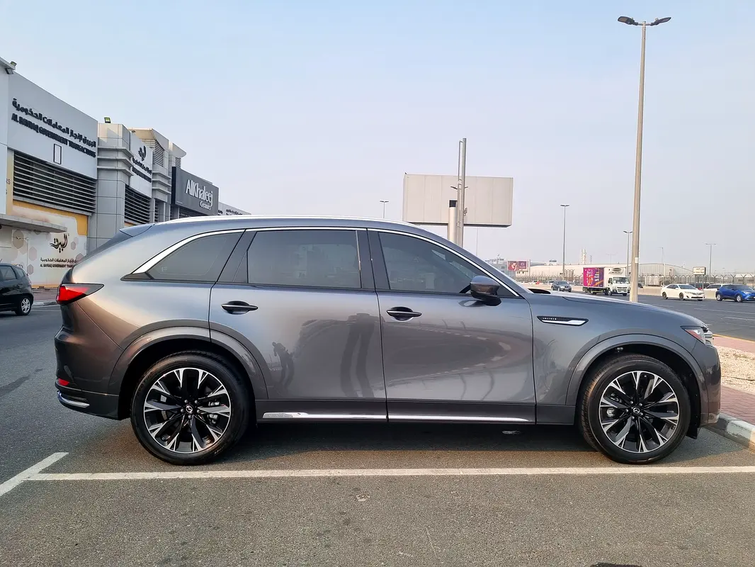 Mazda CX-90 2025